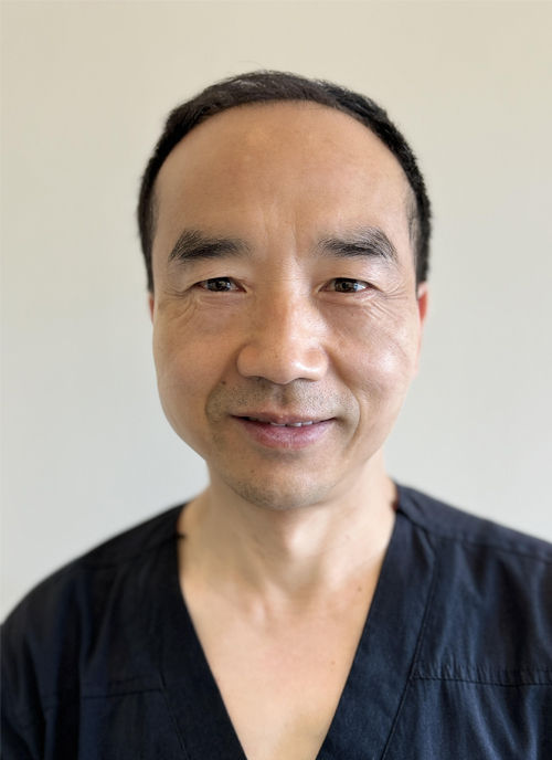 Dr. Rui Zhong Han